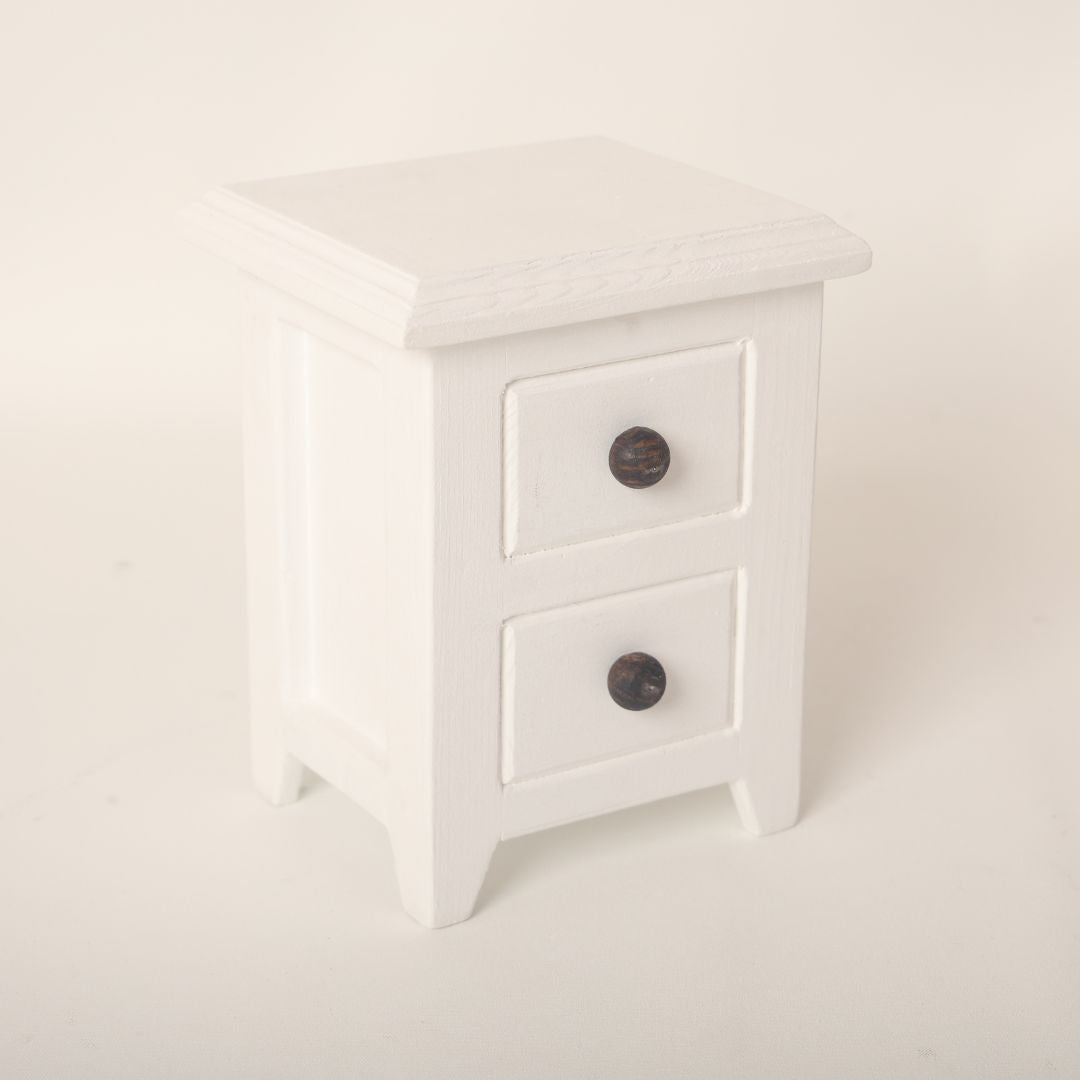 Adorable Baby Table Prop designed for baby photoshoots, featuring a simple and safe design perfect for various setups.