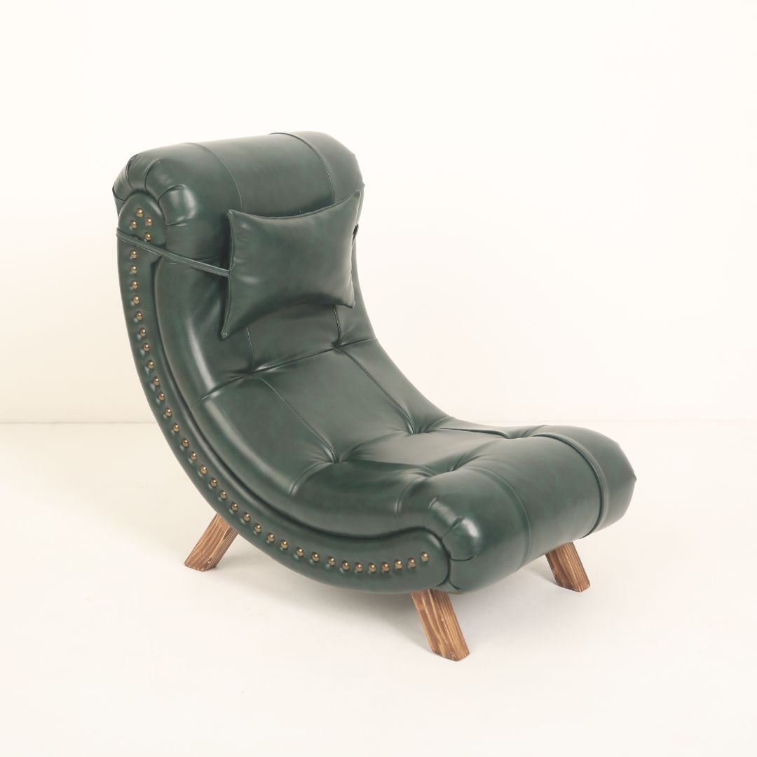 Crescent moon-shaped baby photography prop with a soft cushioned seat, designed in a light pastel color. Ideal for baby photoshoots, the prop is styled to create a dreamy, celestial-themed setting.