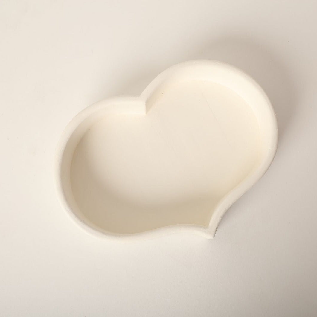 This is a heart bowl baby prop for baby photoshoot.