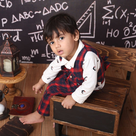 Wooden school desk baby prop for photoshoots, ideal for vintage classroom themes and newborn photography setups.