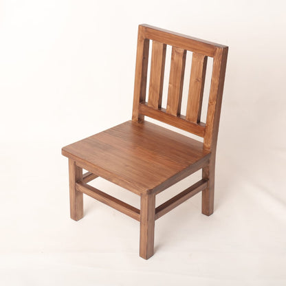 Sleek Baby Chair Prop with a minimalist modern design, ideal for enhancing baby photoshoot themes.