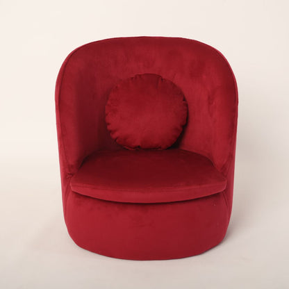 A neutral-toned posing sofa designed for newborns and sitters, featuring soft, cushioned upholstery. The sofa has a low, rounded backrest and armrests, providing comfort and support for babies during photoshoots. Set against a simple background, perfect for showcasing its elegant design and versatile use in photography.