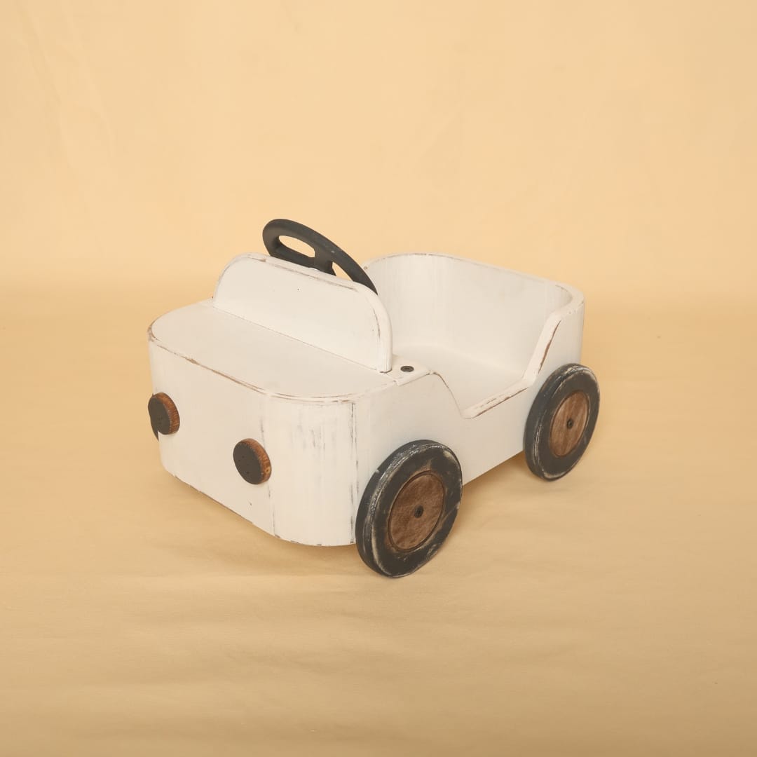 Rustic wooden car baby photoshoot prop, vintage-style wooden car for newborn and toddler photography, handcrafted photography prop for baby photographers.