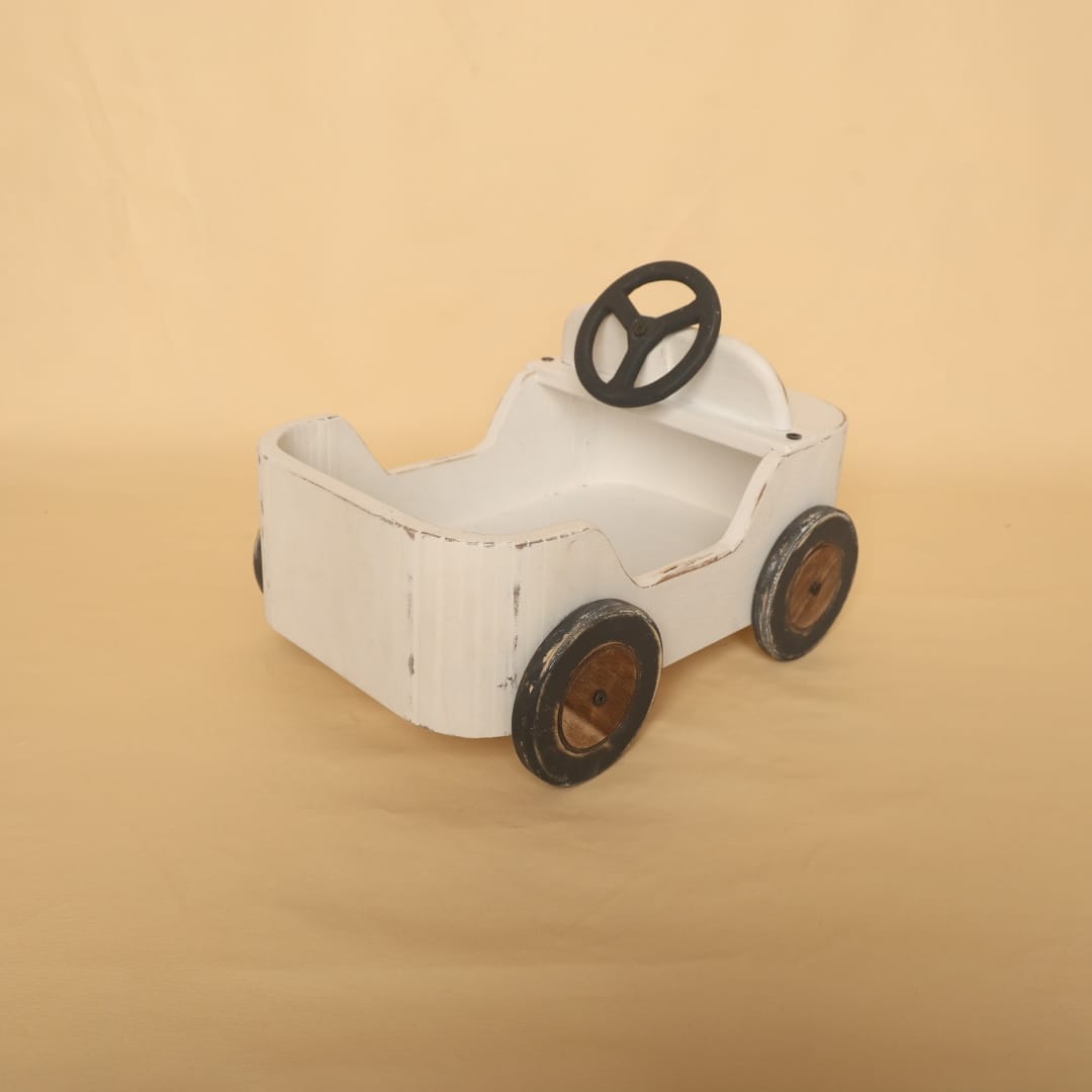 Rustic wooden car baby photoshoot prop, vintage-style wooden car for newborn and toddler photography, handcrafted photography prop for baby photographers.
