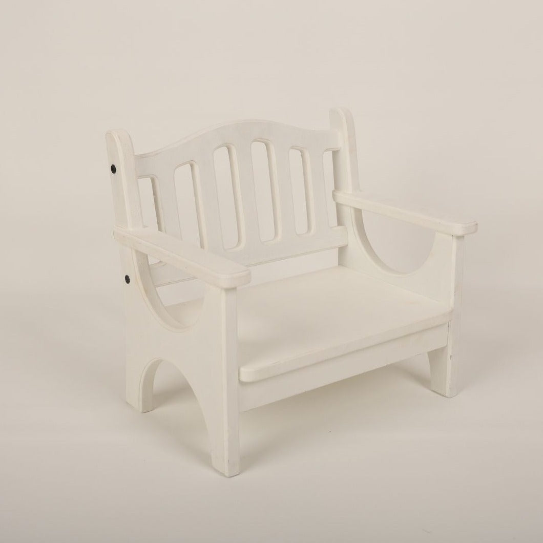 this is a baby photoshoot bench.