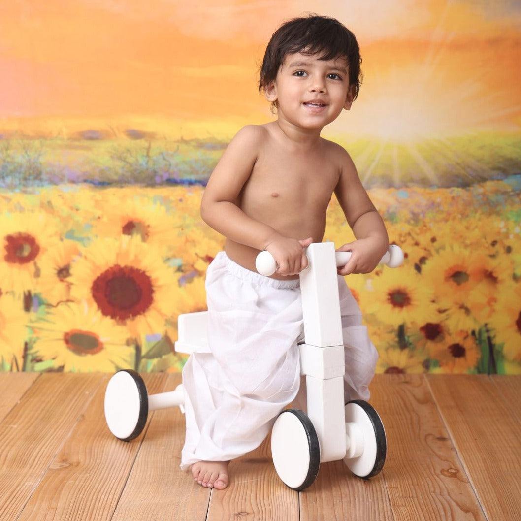 this is cycle baby prop for baby photoshoot. 
