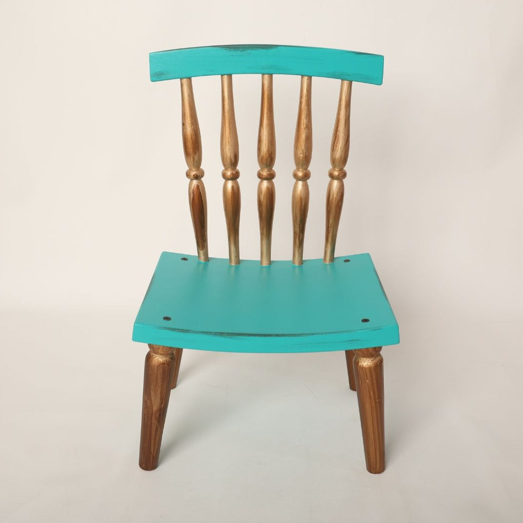 This is a chair baby prop for baby photoshoot