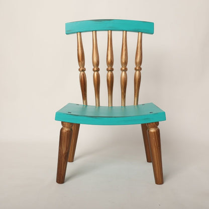 This is a chair baby prop for baby photoshoot