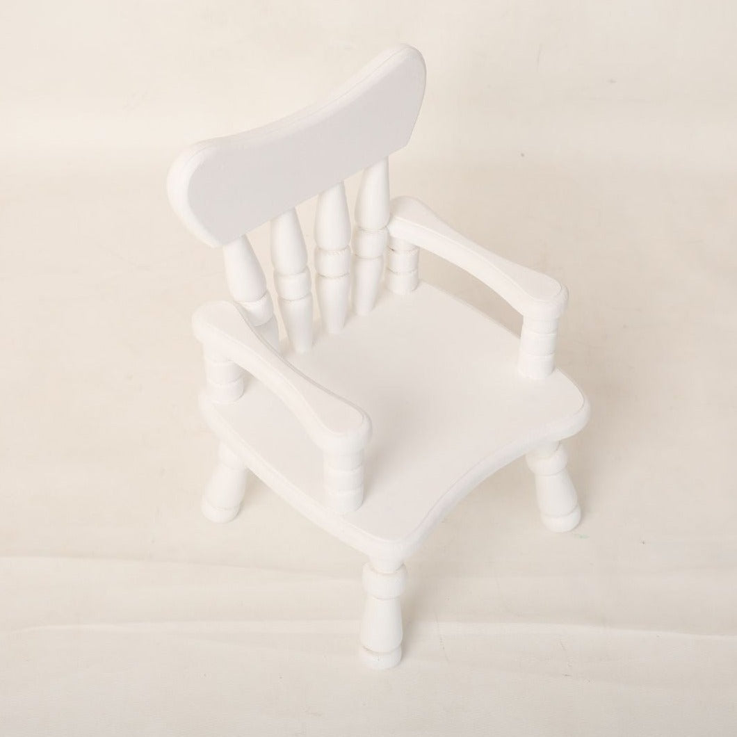 This is a chair baby prop for baby photoshoot.