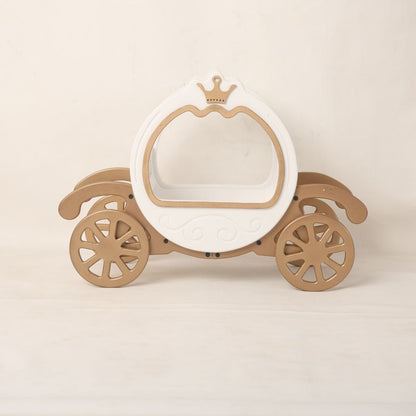 This is a princess carriage baby prop for baby photoshoot.