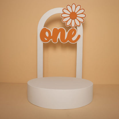 Arch Cutout with ONE milestone for baby pre-birthday photoshoot prop setup