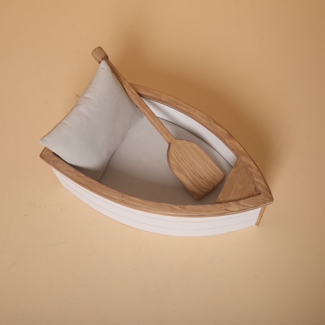 Boat baby photoshoot prop – handcrafted nautical photography prop for newborns, sitters, and toddlers.