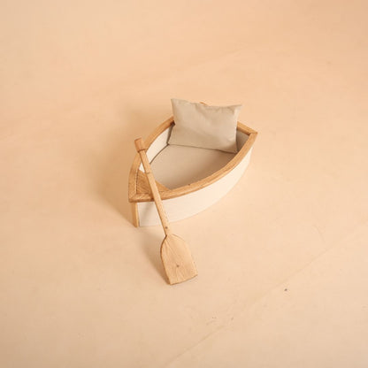 Boat prop for baby photoshoot, ideal for newborn and sitter posing setups