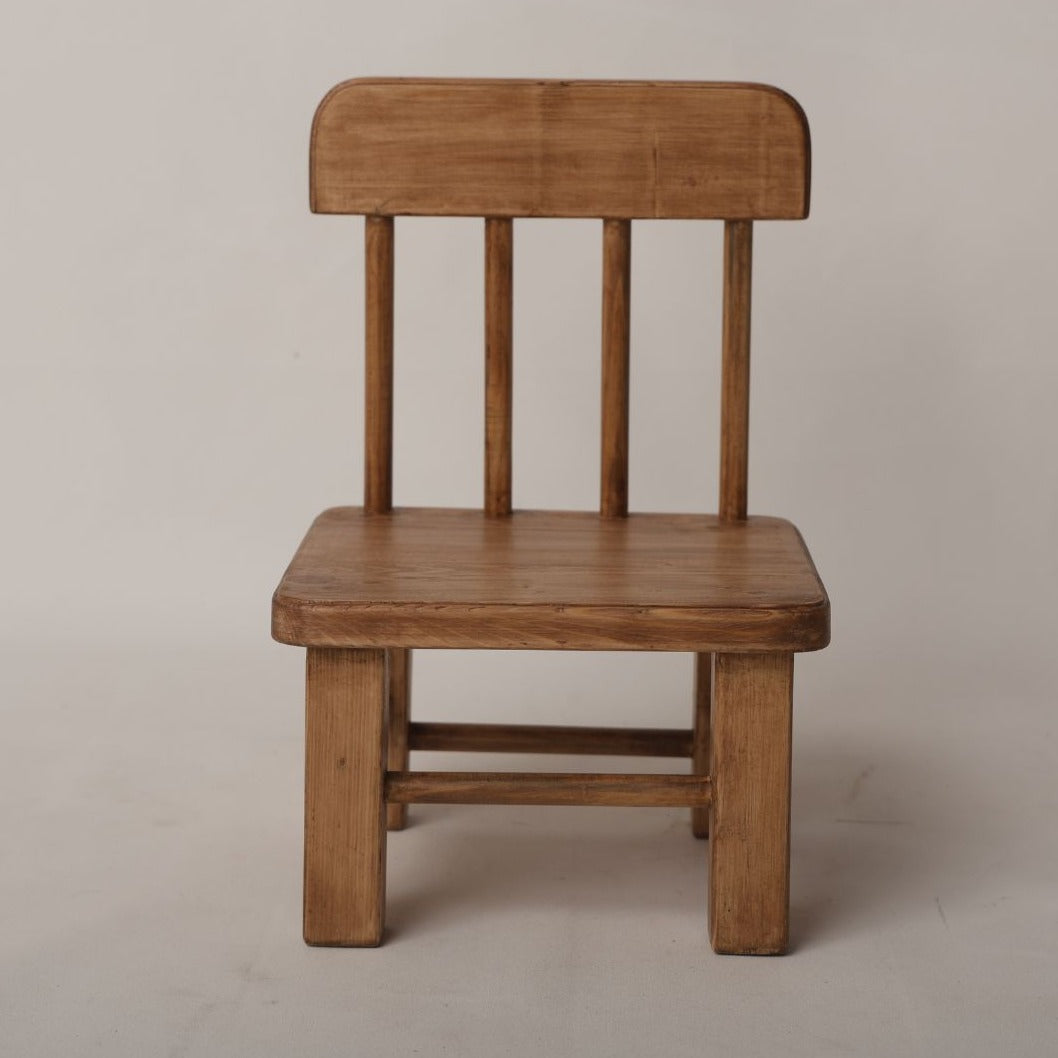 This is a chair baby prop for baby photoshoot