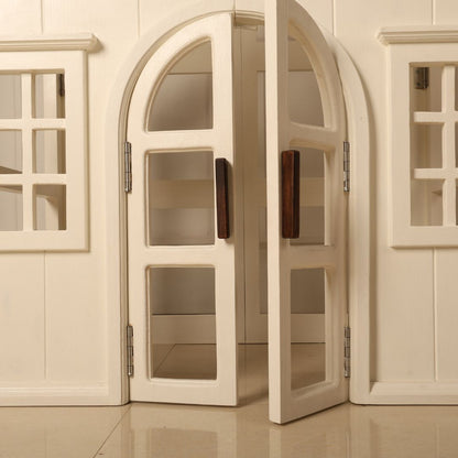 Charming house prop for baby photoshoots, featuring a cozy design ideal for newborn and toddler photography setups.