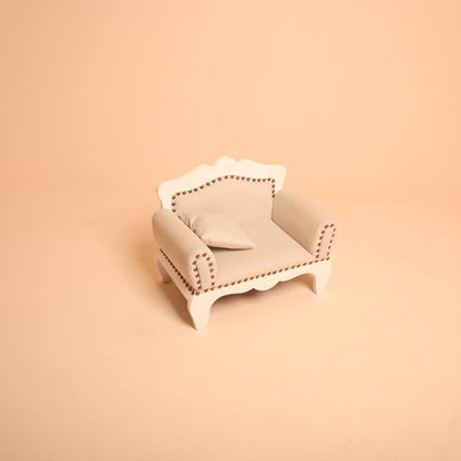 Luxury ivory baby photoshoot sofa for studio photographers.