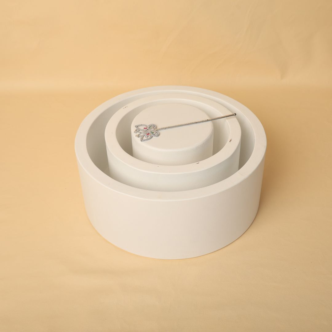 Large three-layer dummy cake prop for baby milestone photoshoots – ideal baby prop for photographers and prop shops