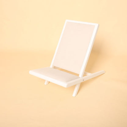 Newborn posing stand baby prop for professional baby photoshoots