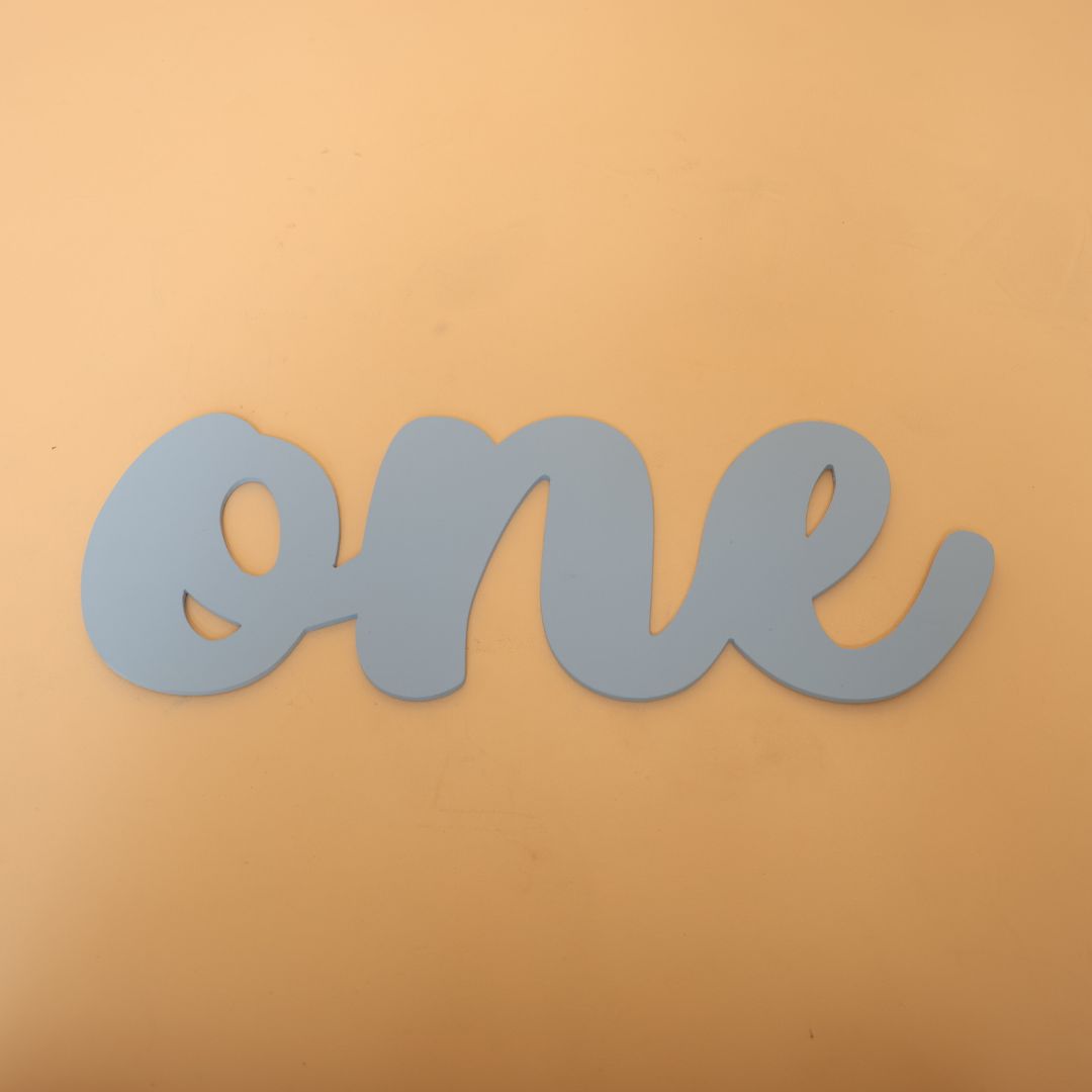 ‘ONE’ milestone baby photoshoot prop – perfect for celebrating baby’s first birthday photo session.