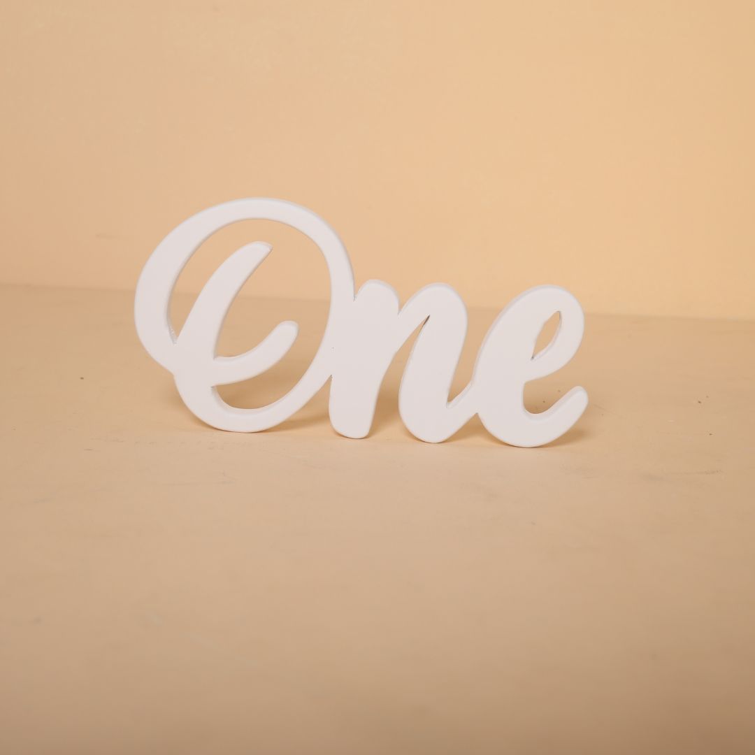 One milestone prop for baby first birthday photoshoot