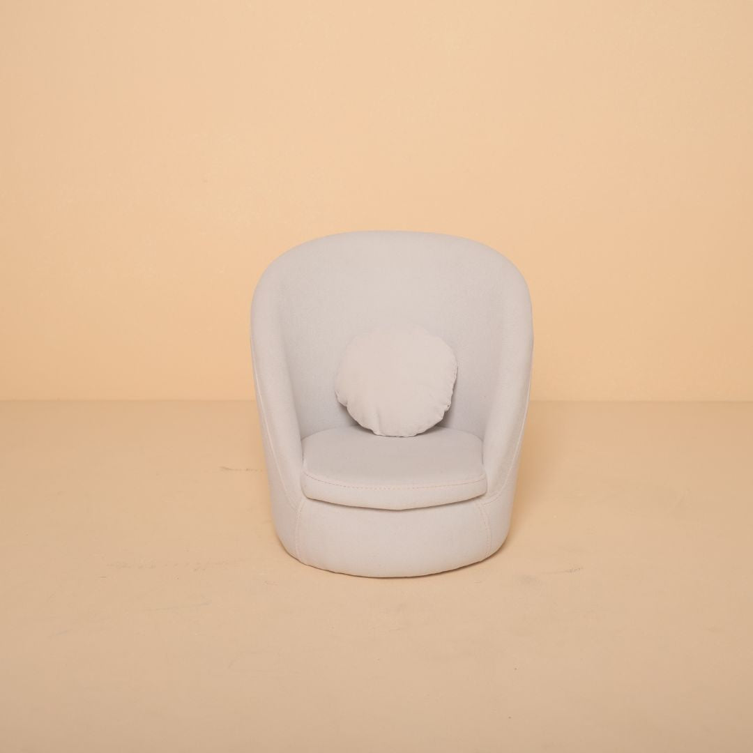 Sofa baby prop for newborn baby photoshoot – elegant and comfortable photography prop for studios.