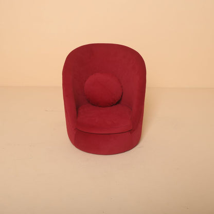 Sofa baby prop for newborn baby photoshoot – elegant and comfortable photography prop for studios.