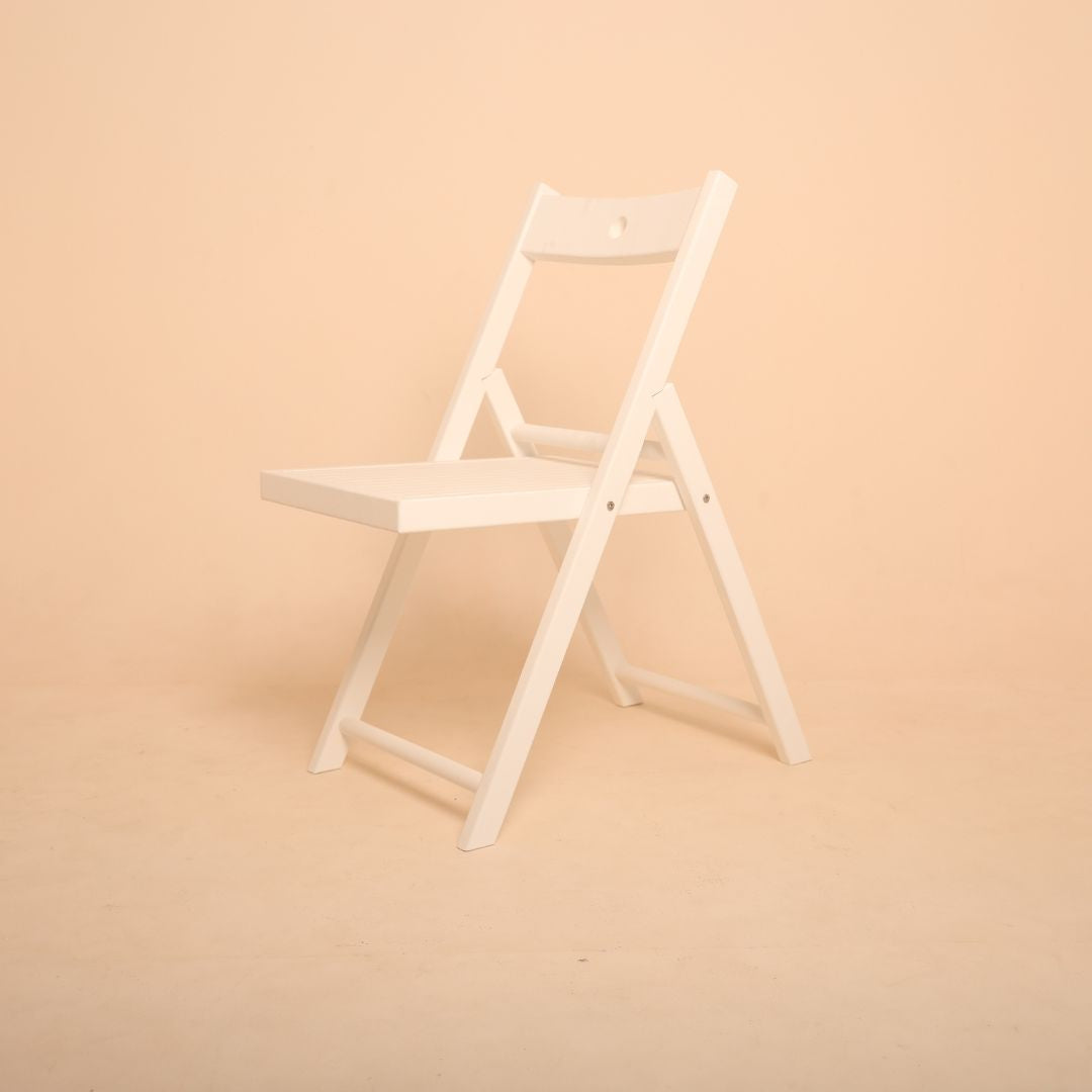 White posing chair for prewedding and maternity photoshoots, perfect studio prop for elegant portraits