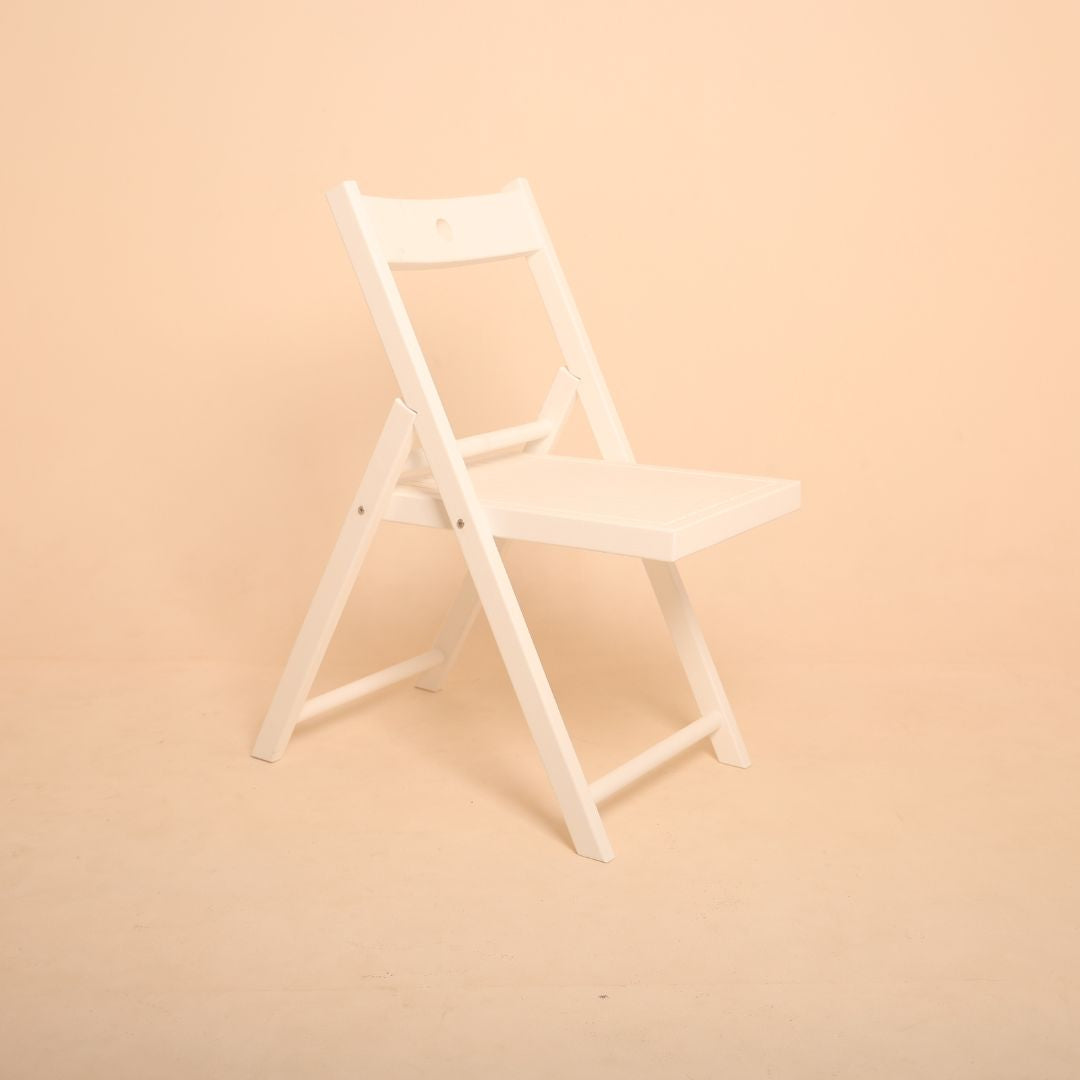 White posing chair for prewedding and maternity photoshoots, perfect studio prop for elegant portraits